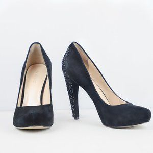 EUC Nine West black studded heels!